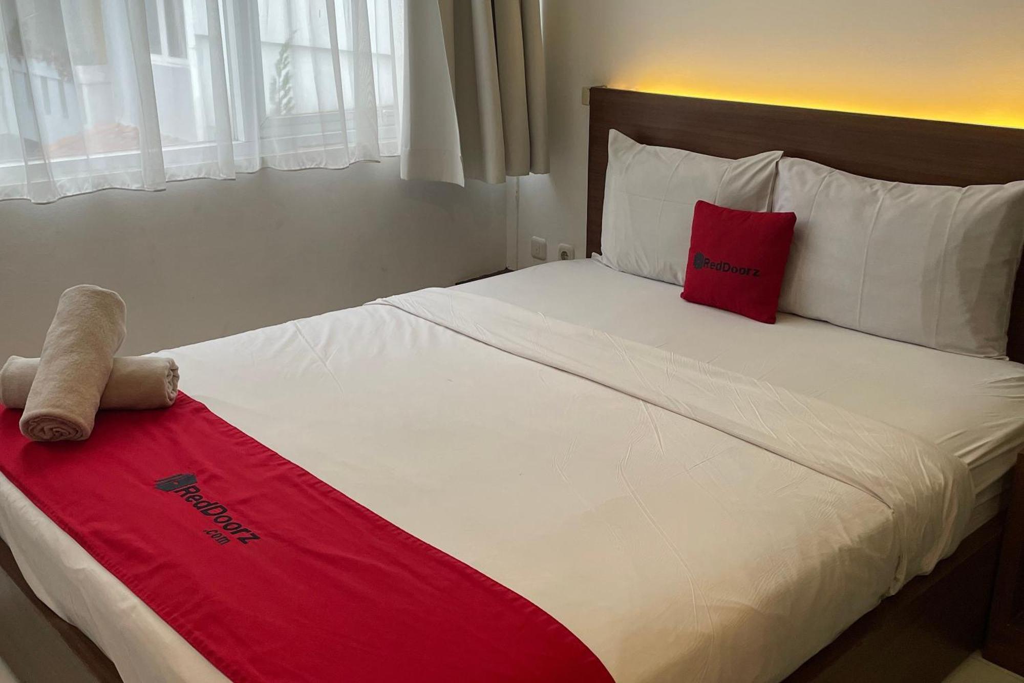 Reddoorz Plus Near Parahyangan University Bandung Exterior foto